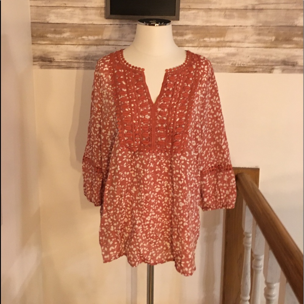 BoHo light weight Top - Picture 2 of 7